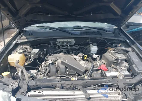 2008 Ford Escape Xlt z USA, uszkodzony, nr VIN 1FMCU93108KA68918